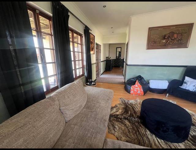 3 BEDROOM PROPERTY TO RENT IN EIKE PARK